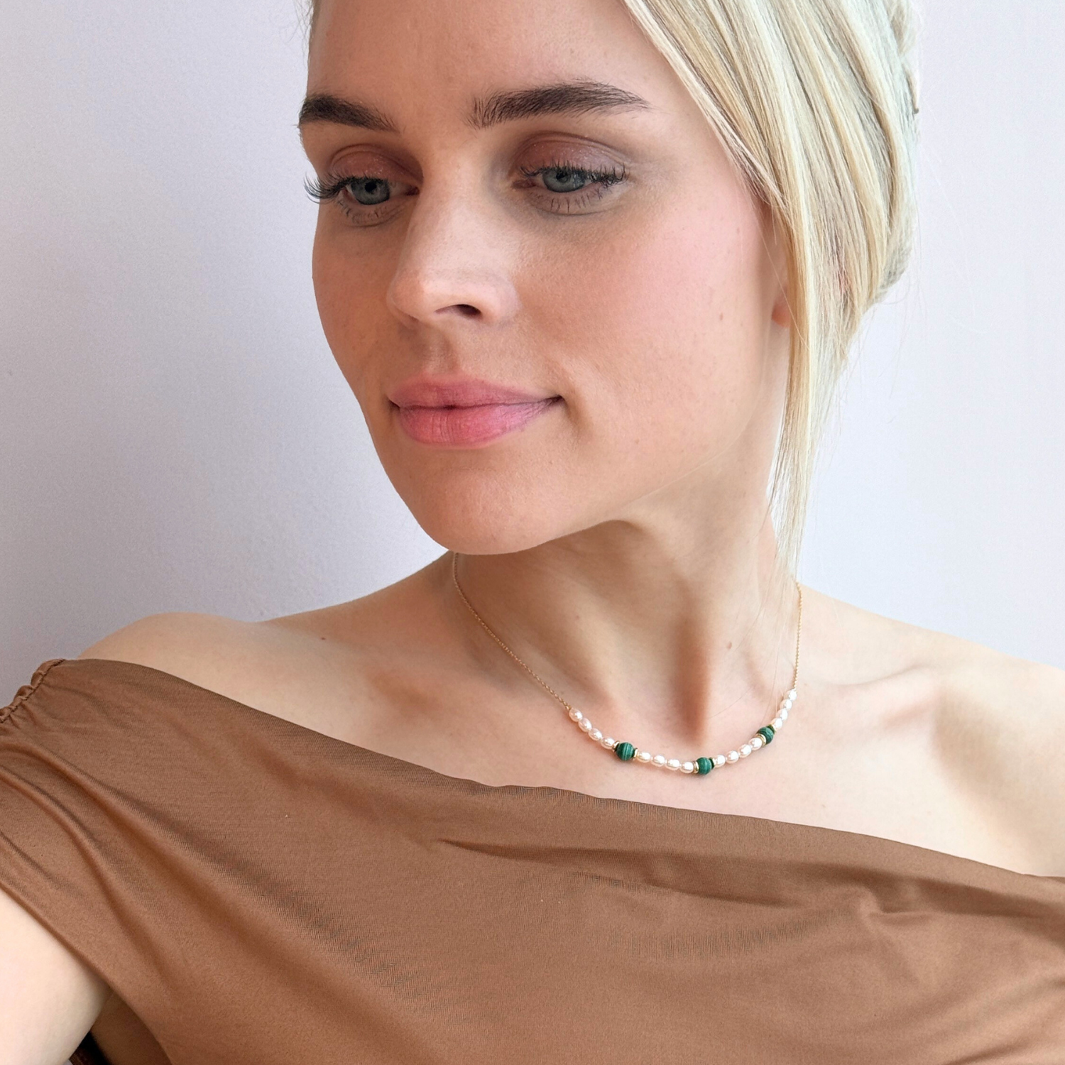 model wearing 18k gold 925 sterling silver pearl malachite necklace