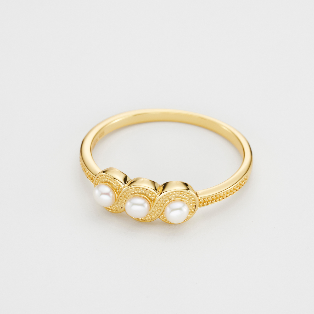 18k gold plated sterling silver pearls ring