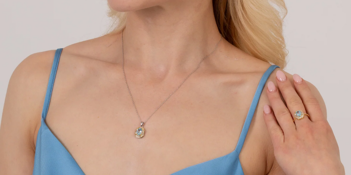 Silver Necklace Gifts for Her: How to Choose Something Meaningful