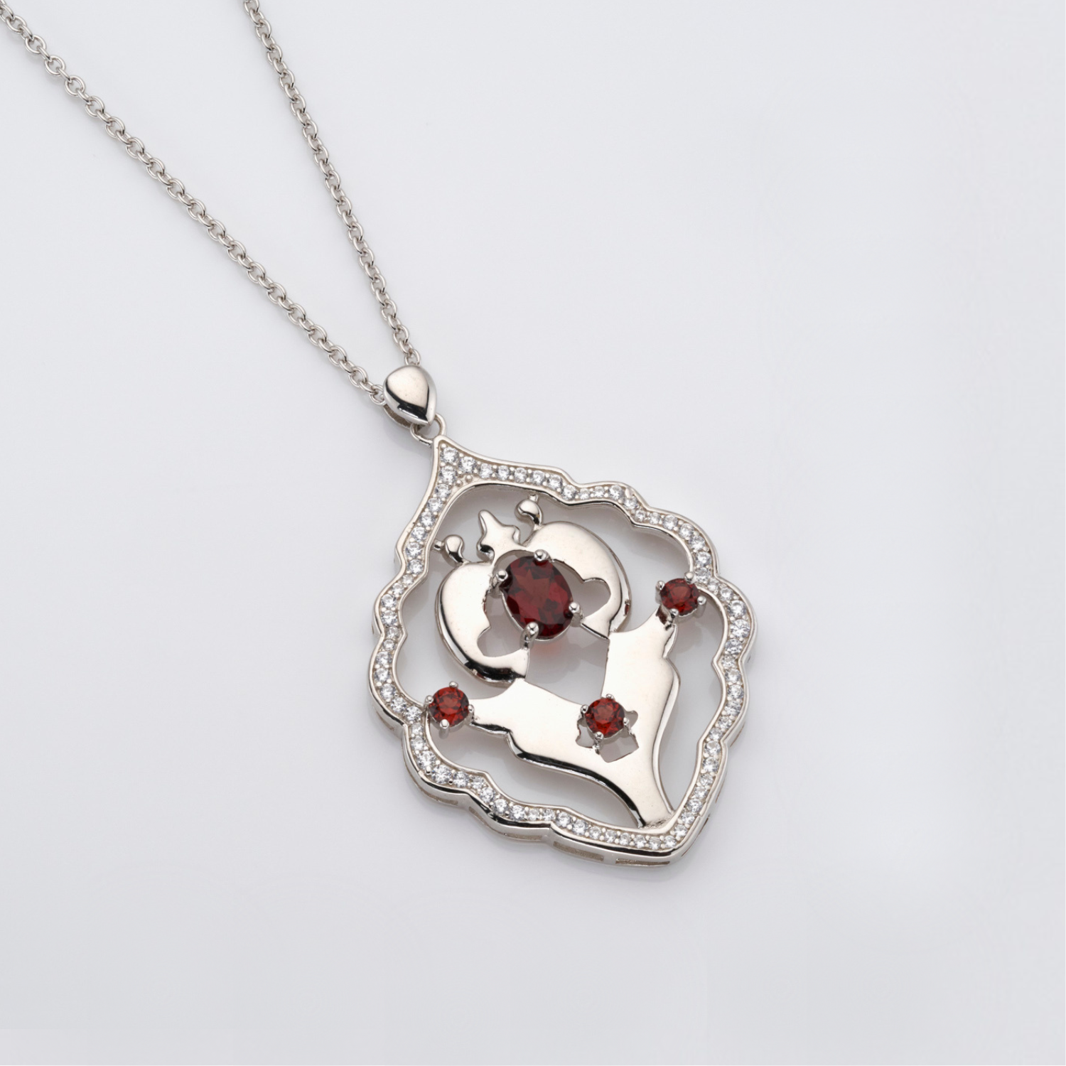 Iznik Silver Garnet Necklace