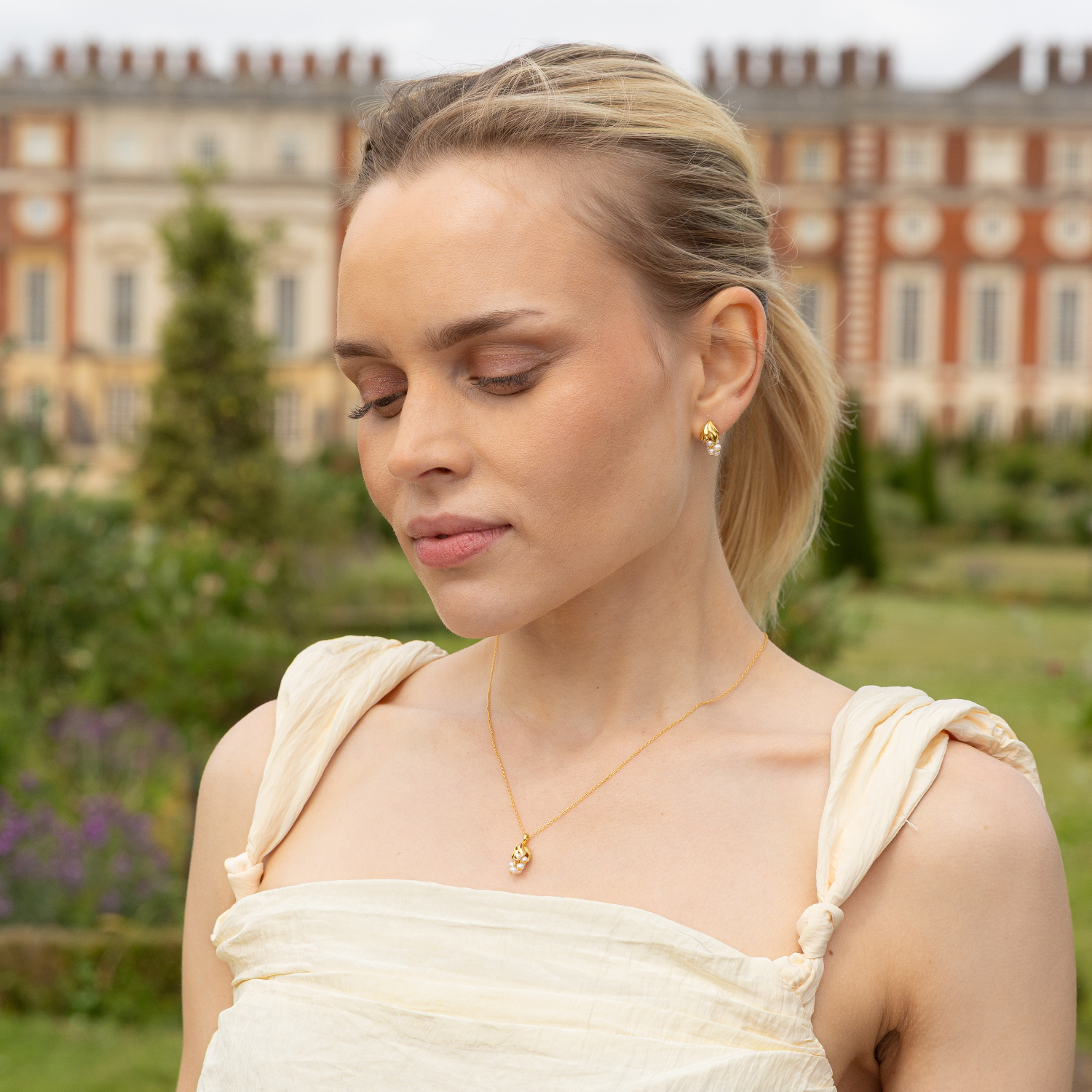 Historic Royal Palaces Jewel Gold Pearl Necklace