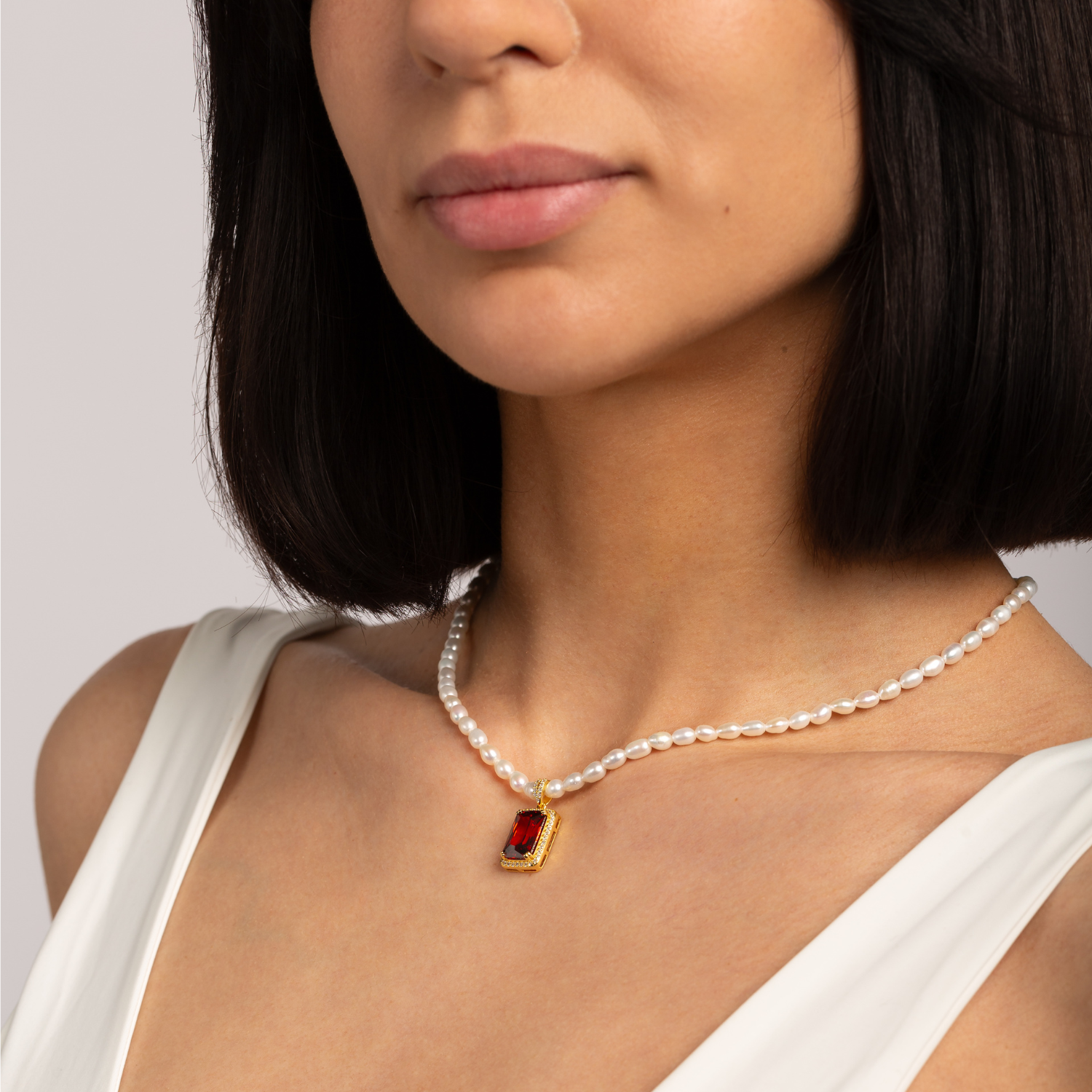 Victoria Garnet Necklace 