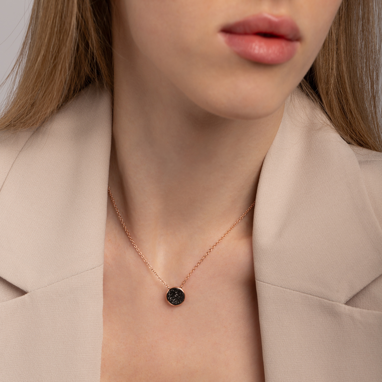 Elara Rose Gold Black Necklace