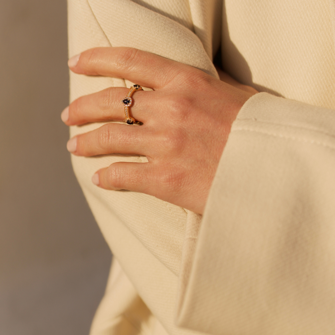 pear drop gold sapphire stacking ring