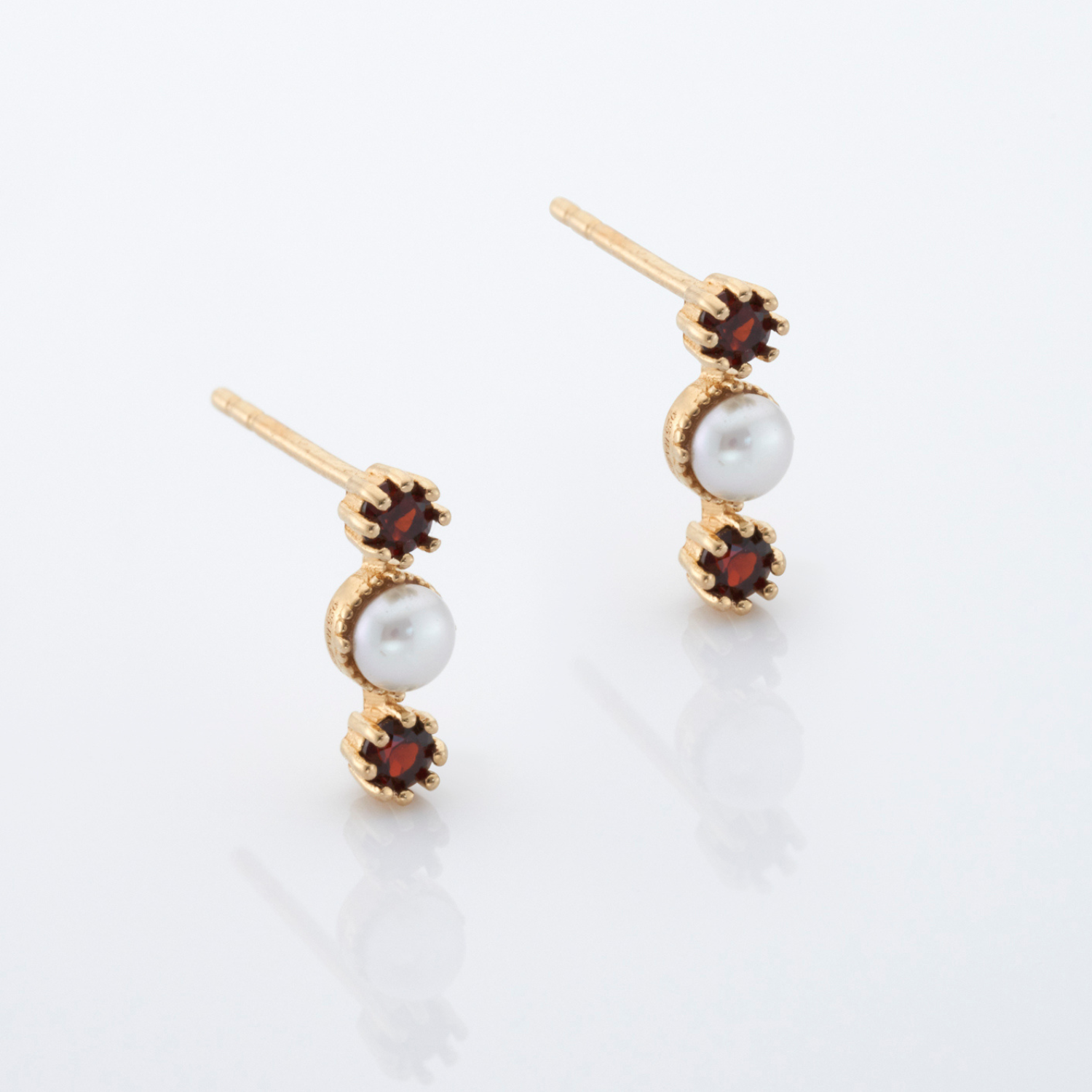 18k gold plated 925 sterling silver garnet pearl stud earrings