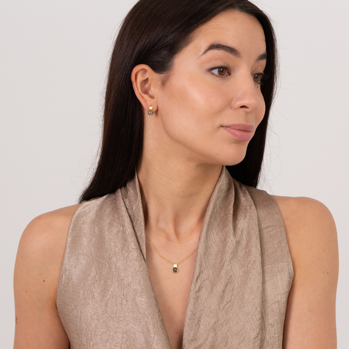model wearing 18k gold plated sterling silver moss agate square jewellery set