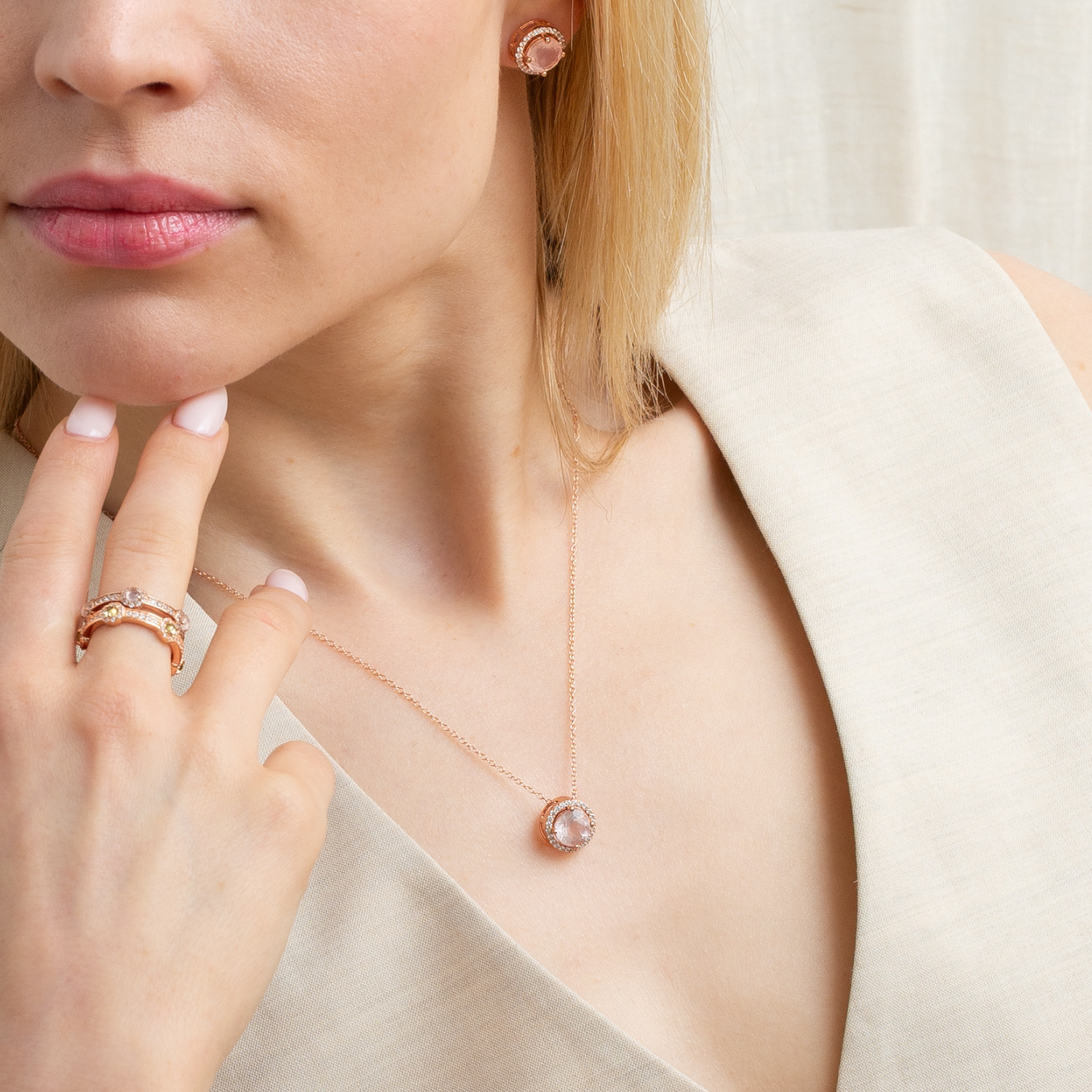 model wearing 18k rose gold rose quartz gemstone necklace