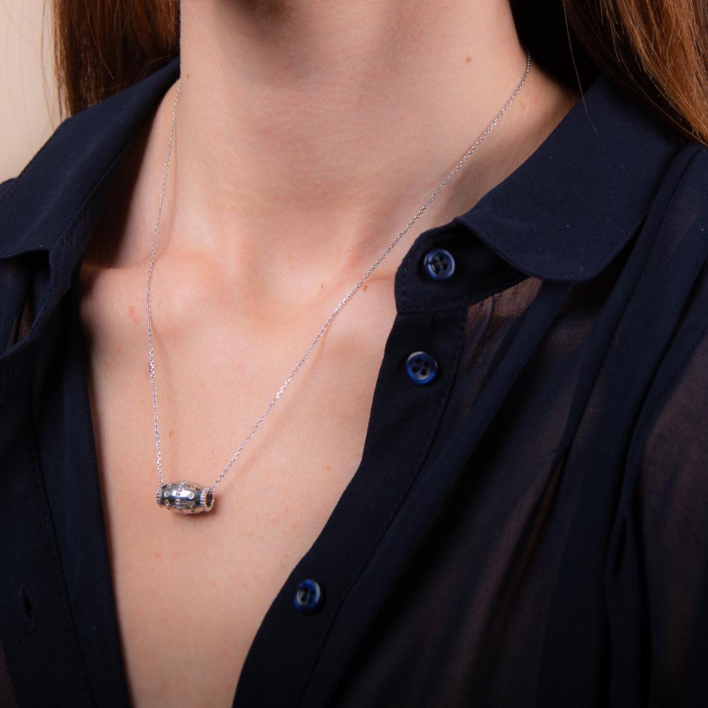 Model wearing 925 sterling silver citrine barrel necklace